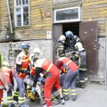DELFI VIDEO ja FOTOD: Tallinna kesklinnas varises maja sein inimesele peale