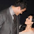 5 põhjust, miks Kim Kardashiani ja Kris Humphriese abielu oli kokkumäng raha pärast