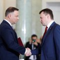 Poola suure valitsusremondi käigus vahetusid teiste hulgas välis-, kaitse- ja siseminister