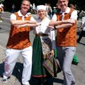 FOTO: Tants ja laul alaku! Peaminister Taavi rõivastus pidustusteks Malmsteni Waba särki