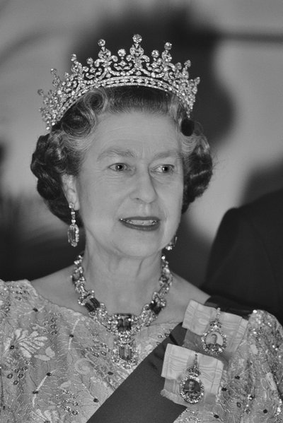 Kuninganna Elizabeth II sama tiaaraga 1989. aastal.
