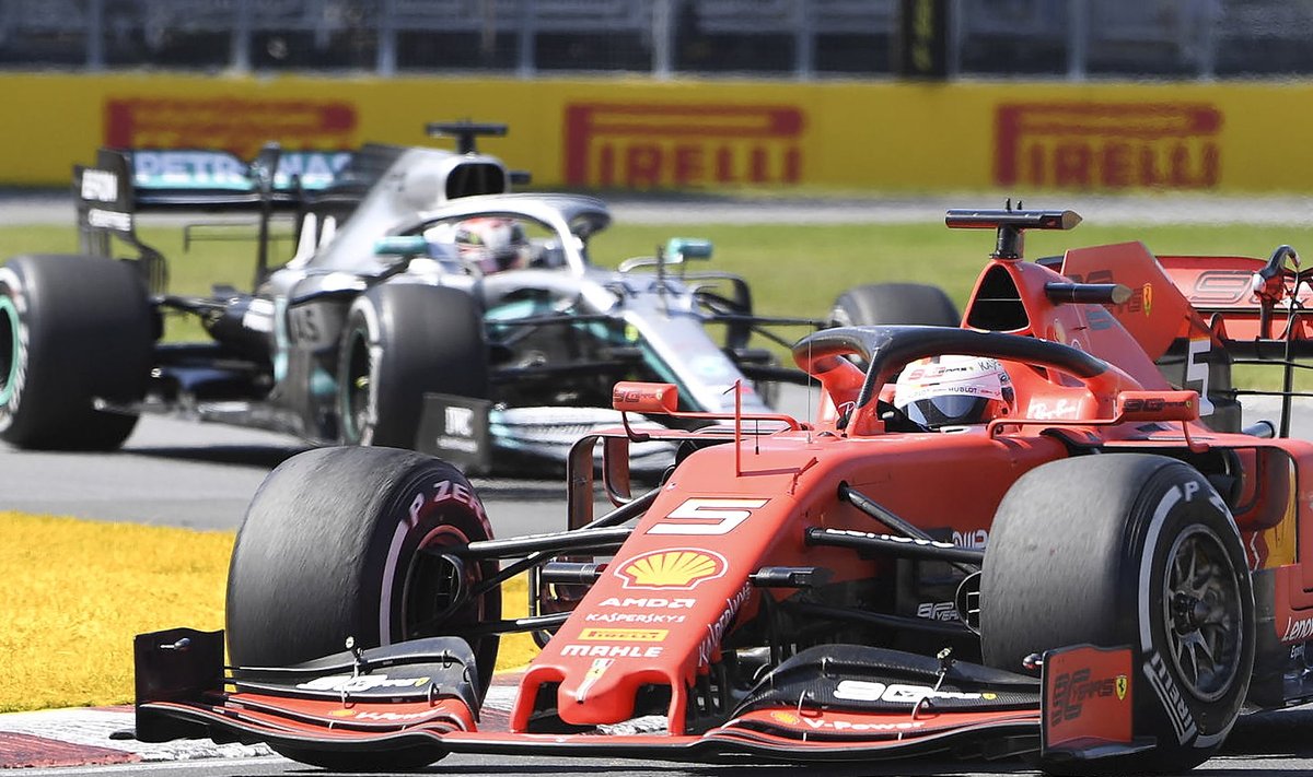 Üle lõpujoone kihutati, Sebastian Vettel ees ja Lewis Hamilton sabas. Poodiumil seisti teistpidi järjestuses.