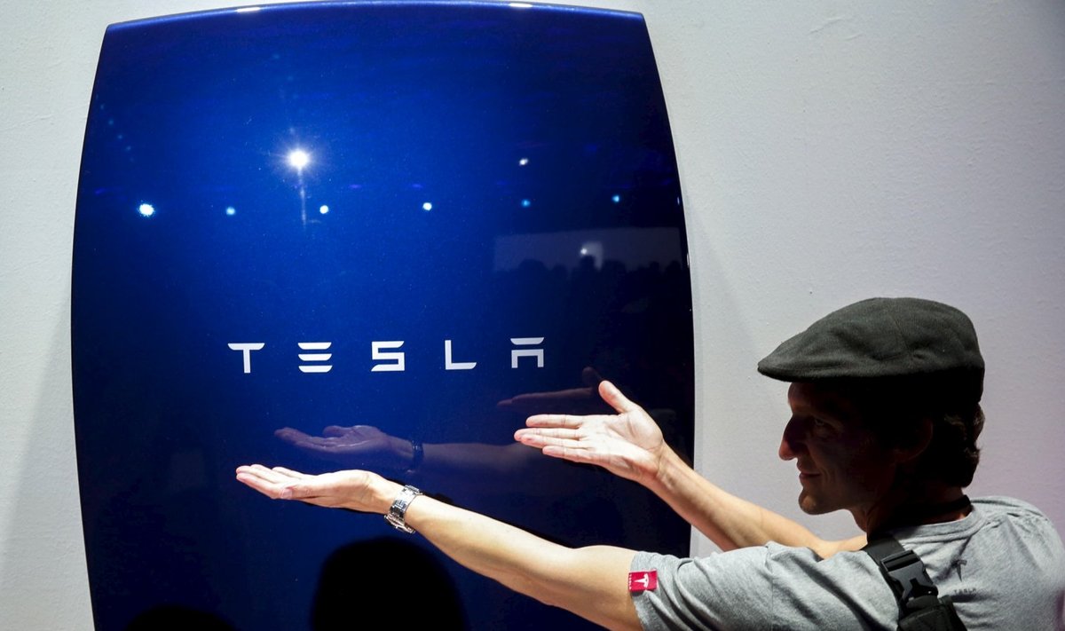Tesla Energy Powerwall: akupank (nuti)kodu tarbeks. (Foto: REUTERS)