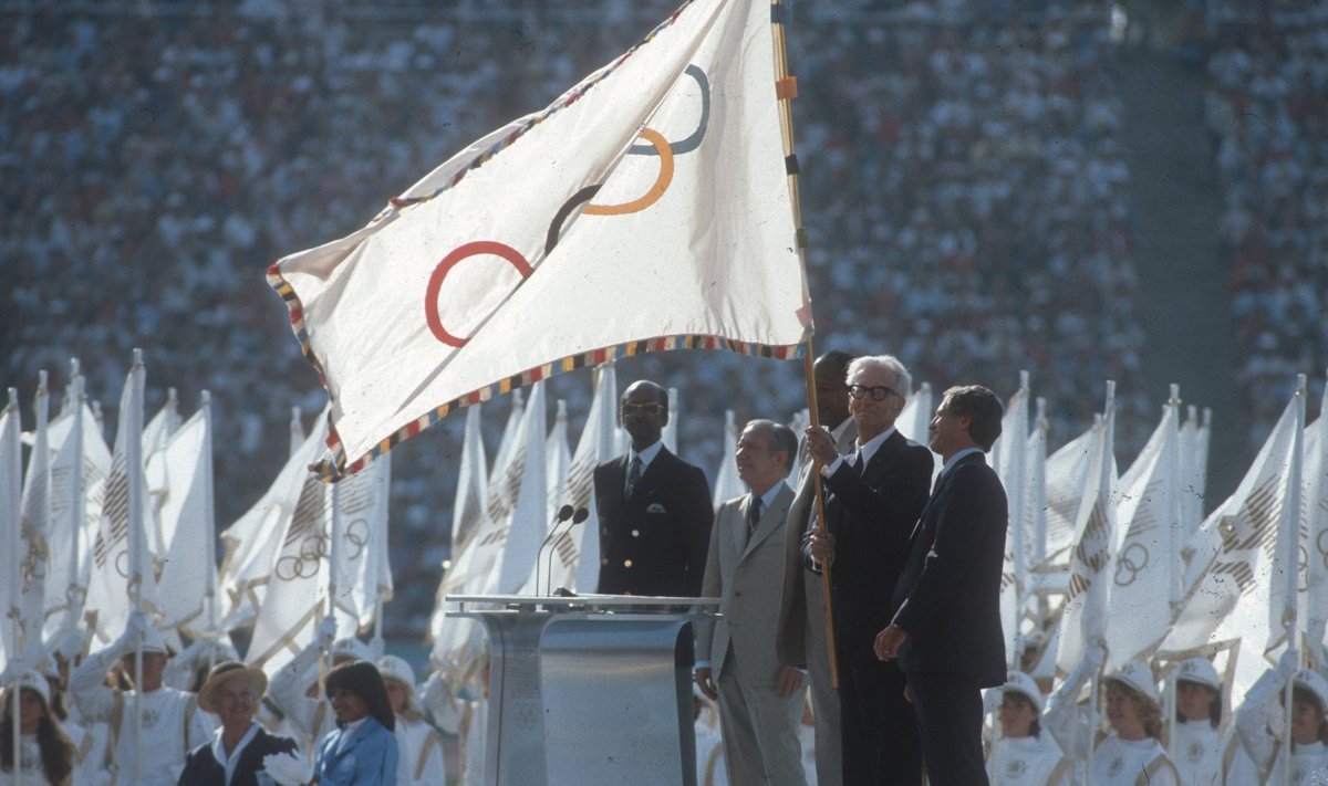 Külma sõja perioodi jäänud 1984. aasta Los Angelese olümpialt puudus sotsialismimaade leer eesotsas Nõukogude Liiduga.