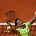 FOTOD JA VIDEO | Liivakuningas Nadal pühkis French Openi poolfinaalis 37-aastase Federeri teelt