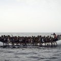 Ajaleht: Itaalia maksab inimsmugeldajatele, et oheldada migratsioonivoolu