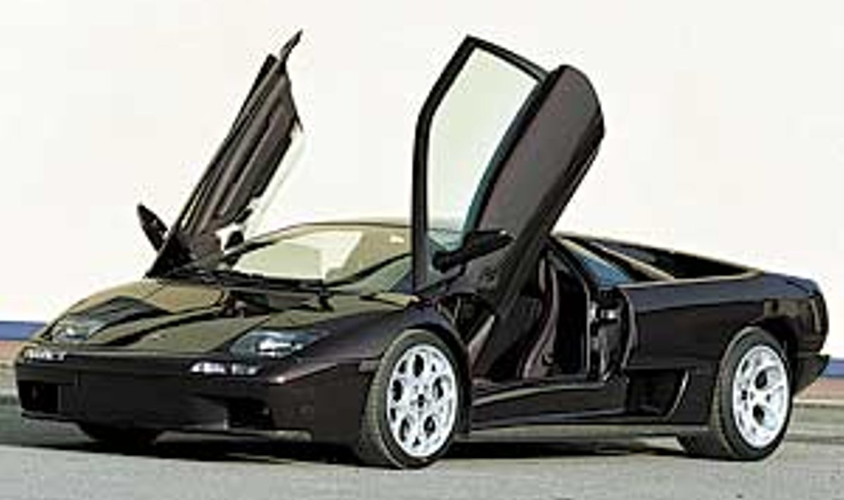 ESIKOHT: Lamborghini Diablo, 550 hobujõudu. Lamborghini