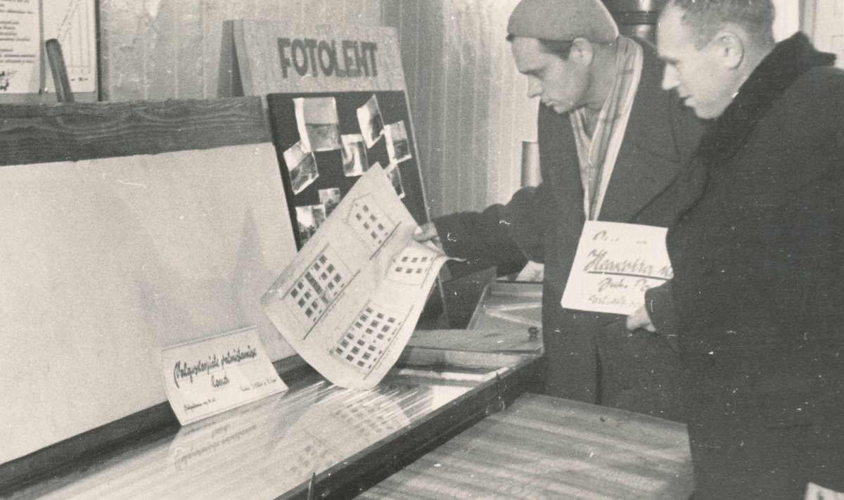 Valguskoopiate valmistamise laud aastast 1961.