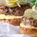 OMA AIA TAKE-AWAY : Tšillimajoneesiga homeburger