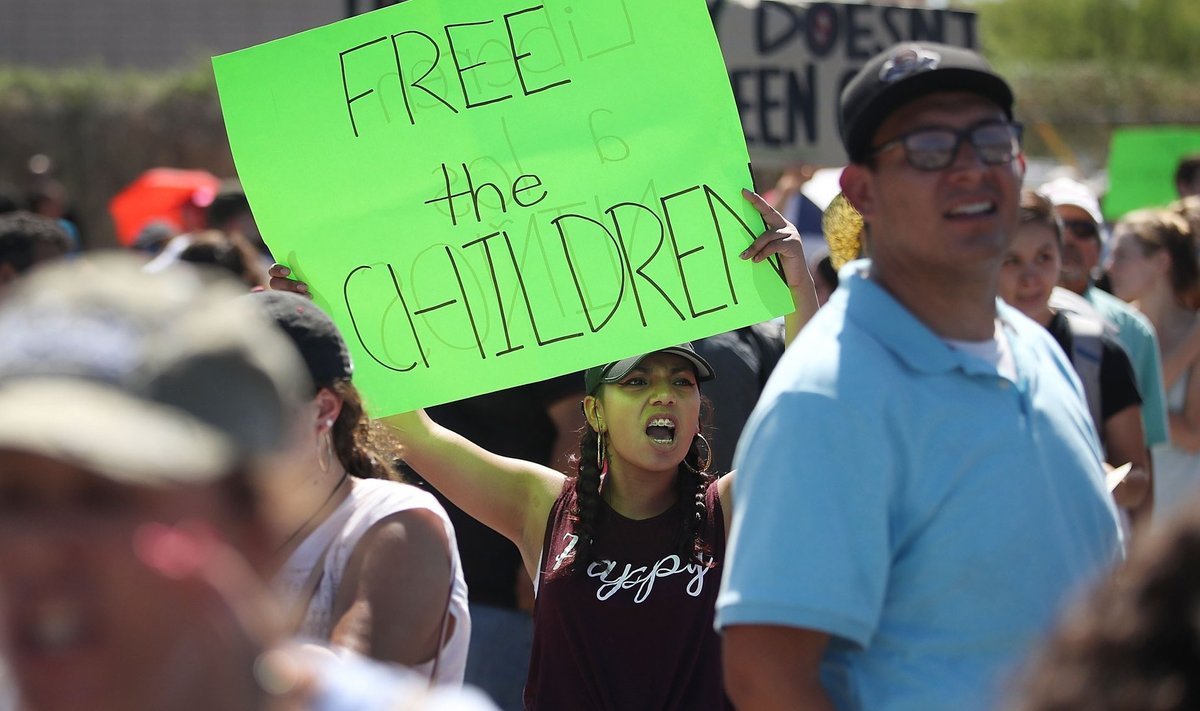 USA protestijad nõuavad laste vabastamist.