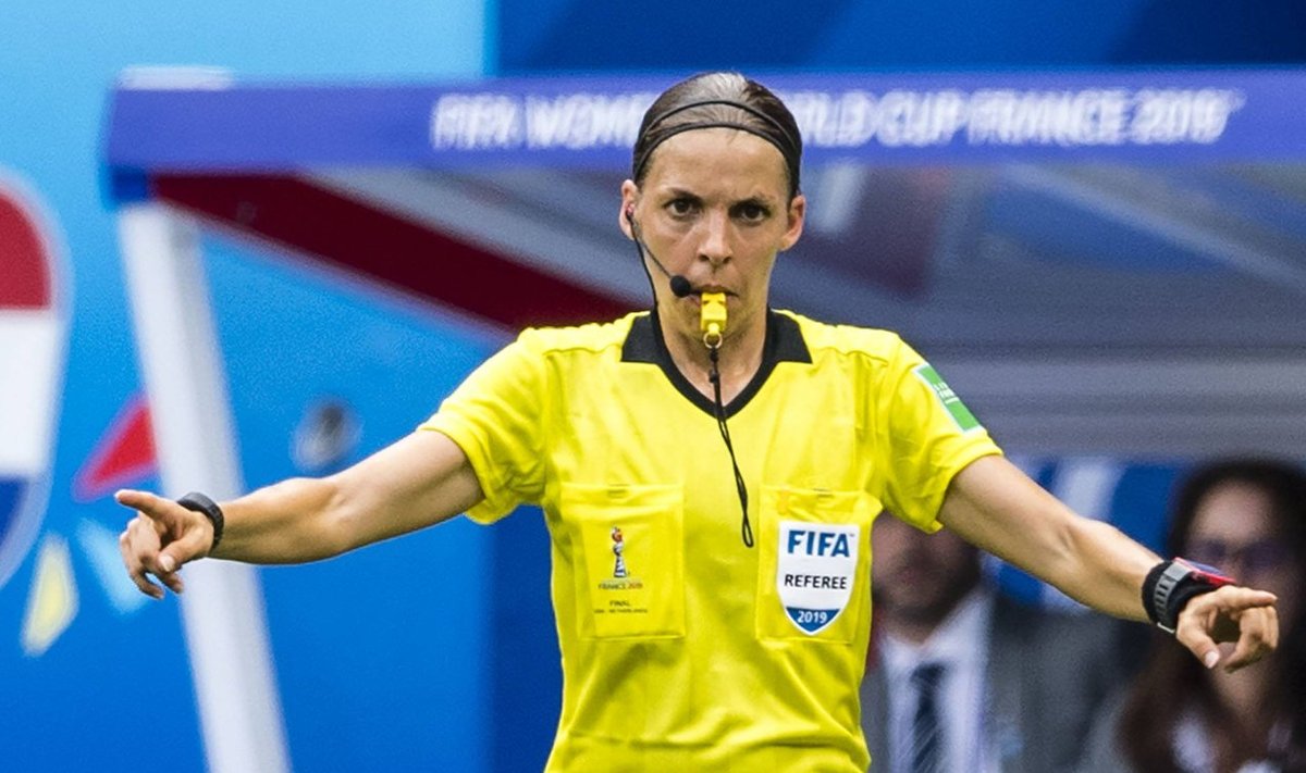 190707 Referee Stephanie Frappart during the FIFA Women s World Cup final between USA and Netherlan