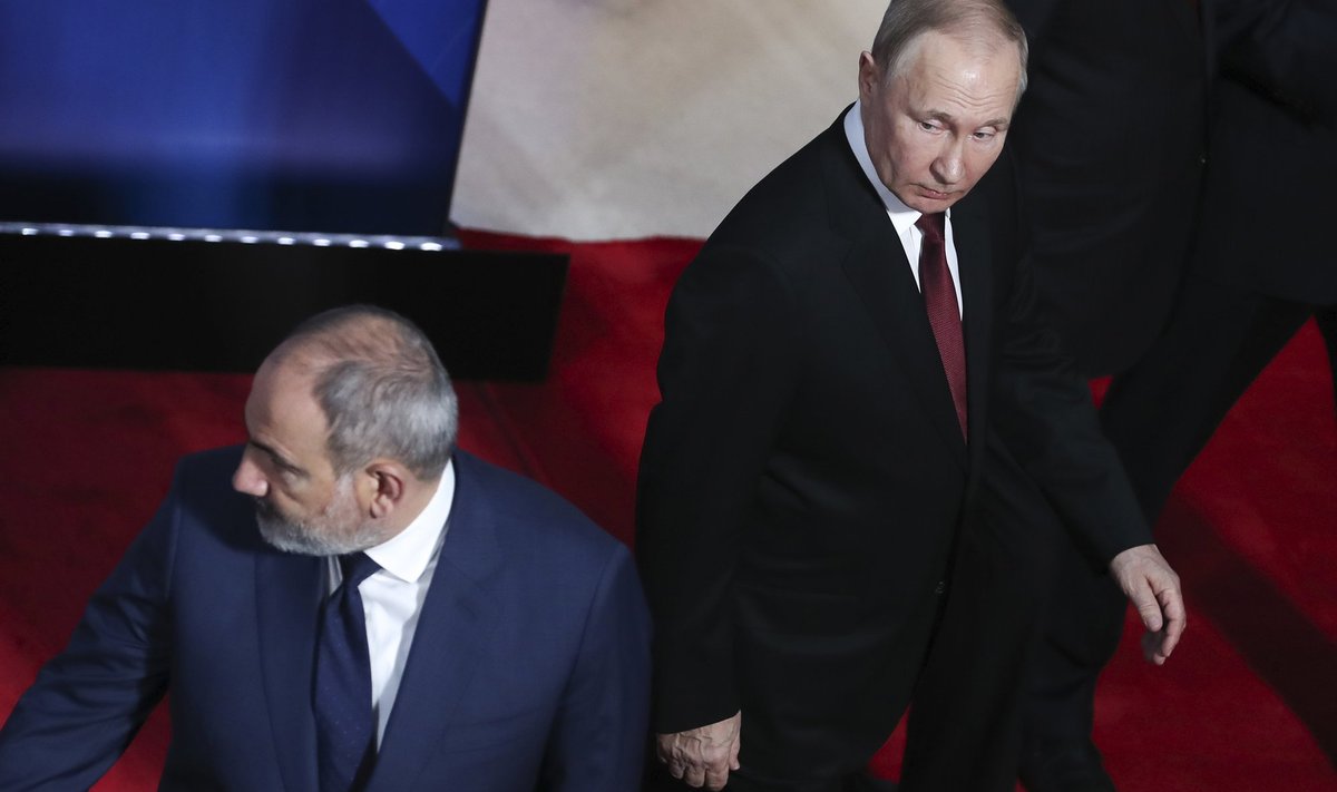 Nikol Pašinjan ja Vladimir Putin 2022. aasta novembris Jerevanis. Järgmine selline Putini reis muutub järjest ebatõenäolisemaks.