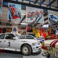 FOTO | Mootorispordimuuseumis avati Kaili Aaviku auto- ja autospordimaalide näitus