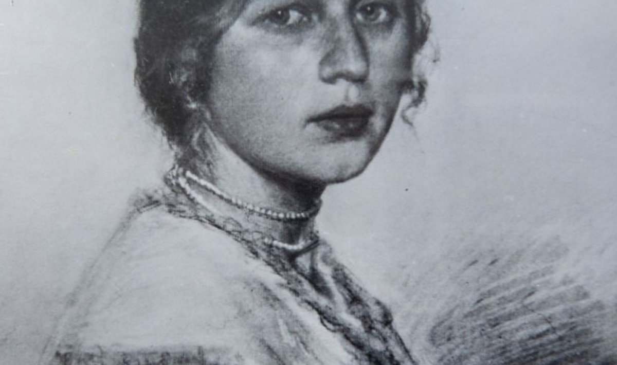 Raamitud mustvalge foto maalist „Edith Schlaff“ (1902), maal ise asub Eesti kunstimuuseumis. Varastatud foto oli Ants Laikmaa enda tehtud ja viseeritud kunstniku autogrammiga.