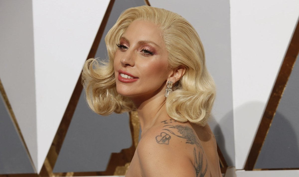 Singer Lady Gaga arrives at the 88th Academy Awards in Hollywood, California