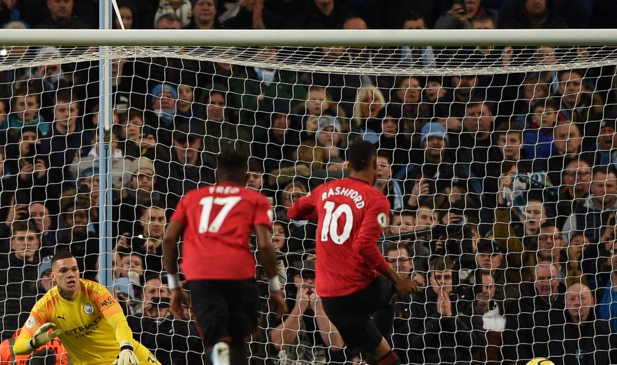 Marcus Rashford penaltipunktilt ei eksinud ja aitas Unitedi 2:1 võidule City üle.