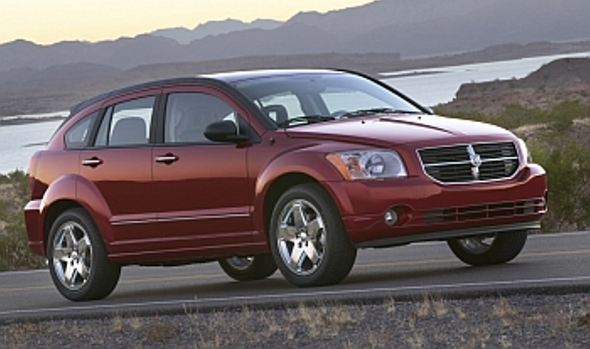 TUNDMATU SUURUS: “Motorexil” näidatav Dodge Caliber märgib vana ja väärika Ameerika automargi tagasitulekut Eestisse. DaimlerChrysler