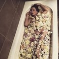 FOTO | Hea nipp! Silvia Ilves korraldas endale luksusliku vanniõhtu