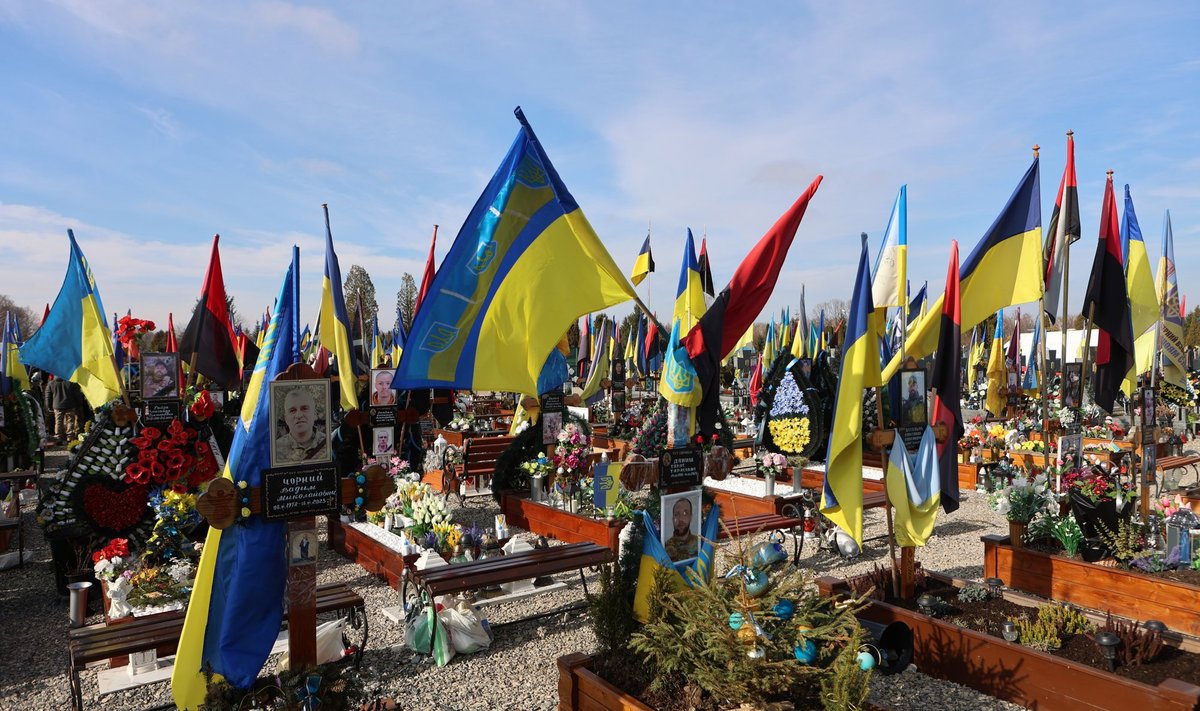 Langenud sõdurite kalmistu Ivanovo-Frankivskis