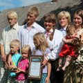 Põlvamaal tunnustati konkursil "Kogukonna pärl" Reet Pettai perekonda