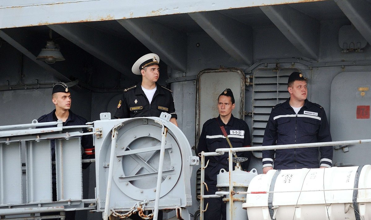 Vene mereväelased saabuvad Mistraliga tutvuma
