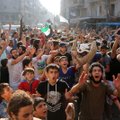 Aleppo mässulised murdsid piiramisrõngasse augu, elanikele on liikumine ikka liiga ohtlik