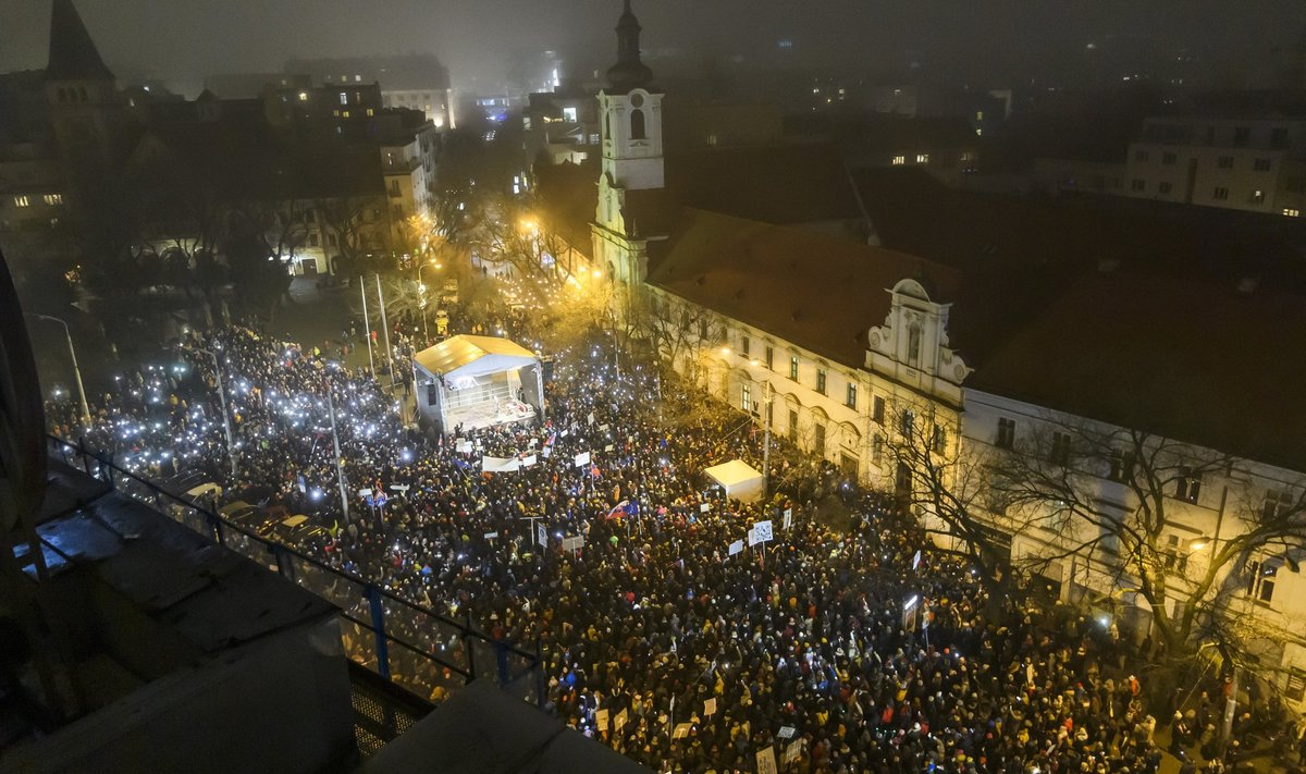 Neljapäevane meeleavaldus Bratislavas.