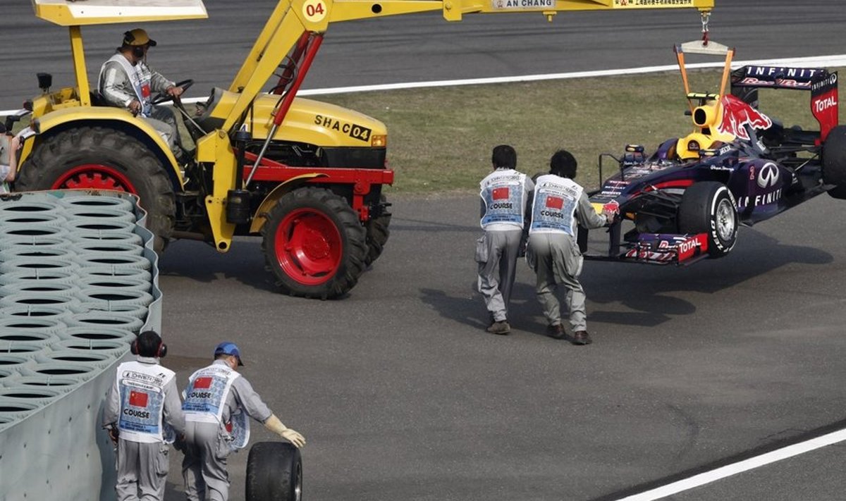  Webberi Red Bull koristatakse rajalt