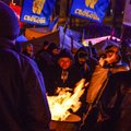 Öö Kiievis möödus rahulikult, tugevdati barrikaade