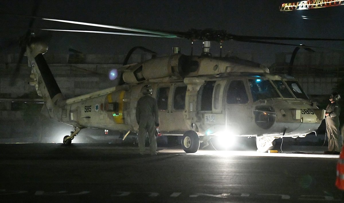 Helikopter kahe Gaza sektori pantvangiga saabus Iisraeli haiglasse, 30.11.2023
