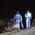 FOTOD | Viljandimaal sõitis joobes ukrainlane oma Audiga kraavi