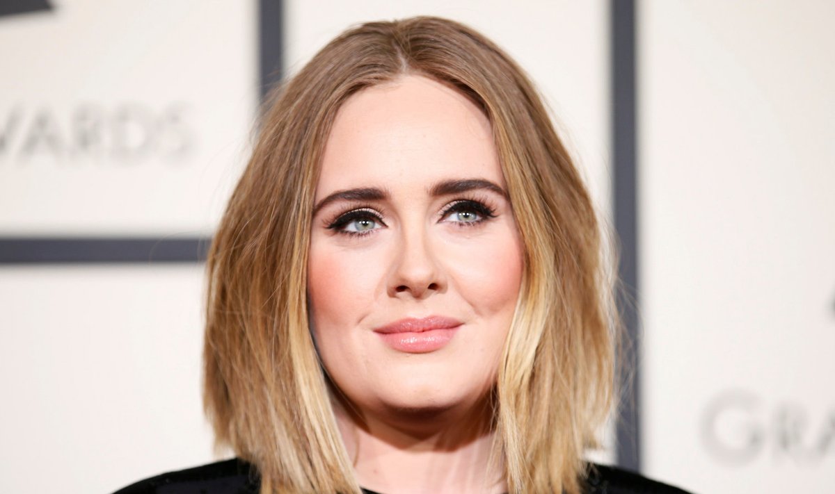 Adele aastal 2016. Praeguseks on ta kaotanud pea pool kehakaalust.