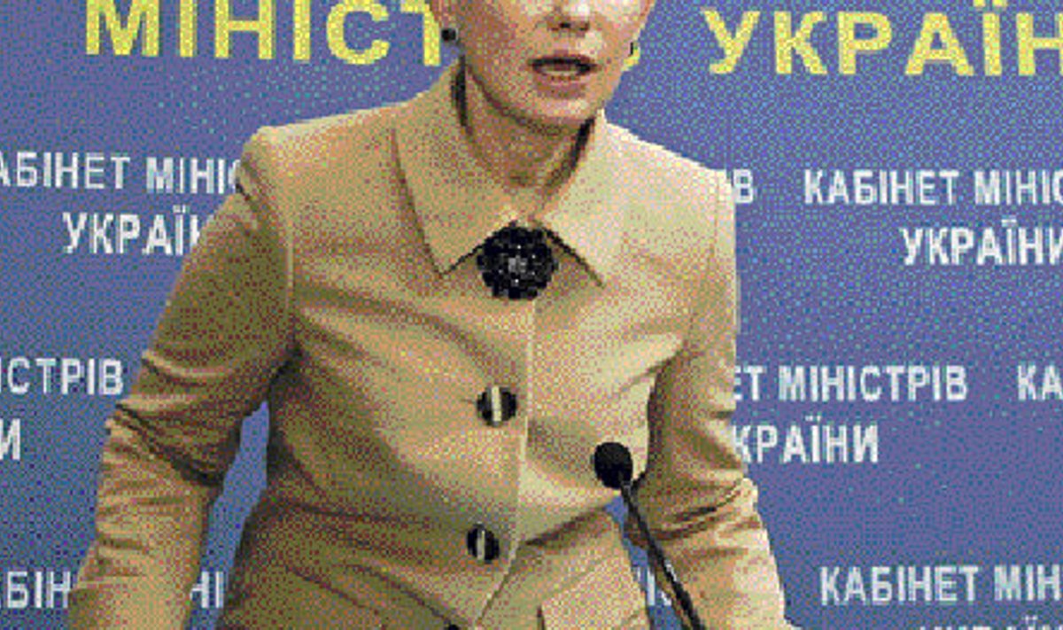 Julia Tõmošenko püüab igal pressikonverentsil hea välja näha. 