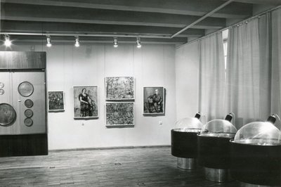 Первая постоянная экспозиция Музея Адамсона-Эрика в 1983 году. Оформление – Майт Сумматавет. 