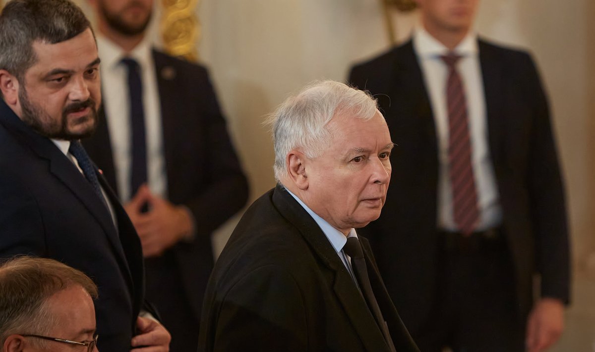 Muu hulgas ajab valitsust lõhki küsimus, kellest saab pärast Jarosław Kaczyński pensionileminekut parembloki juht.