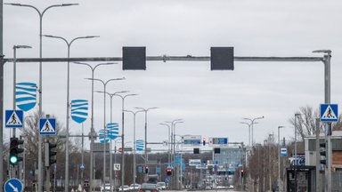 В Таллинне с конца прошлого года от Рейди теэ до Пирита отключены дорогие дорожные знаки. Почему?