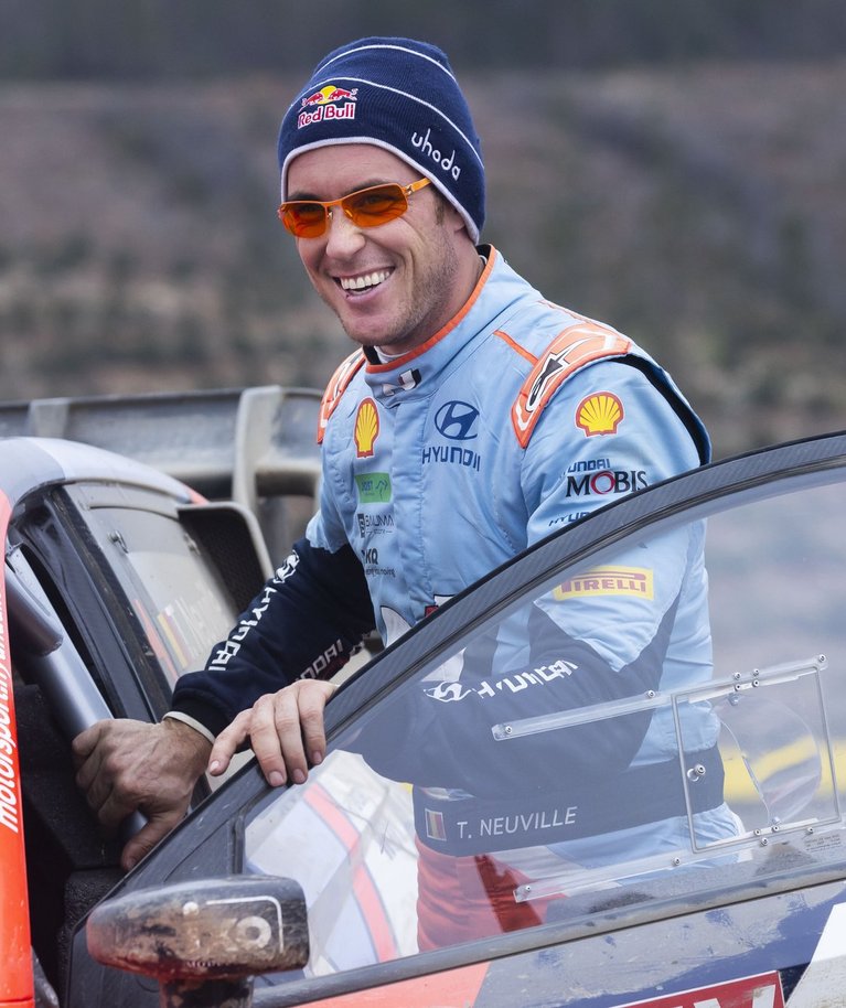 Thierry Neuville’il on tiitel käega katsuda.