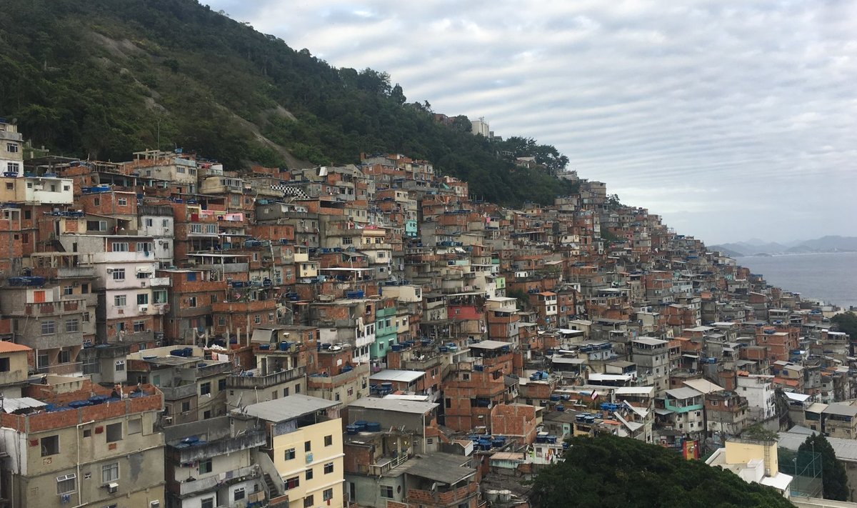Cantagalo favela