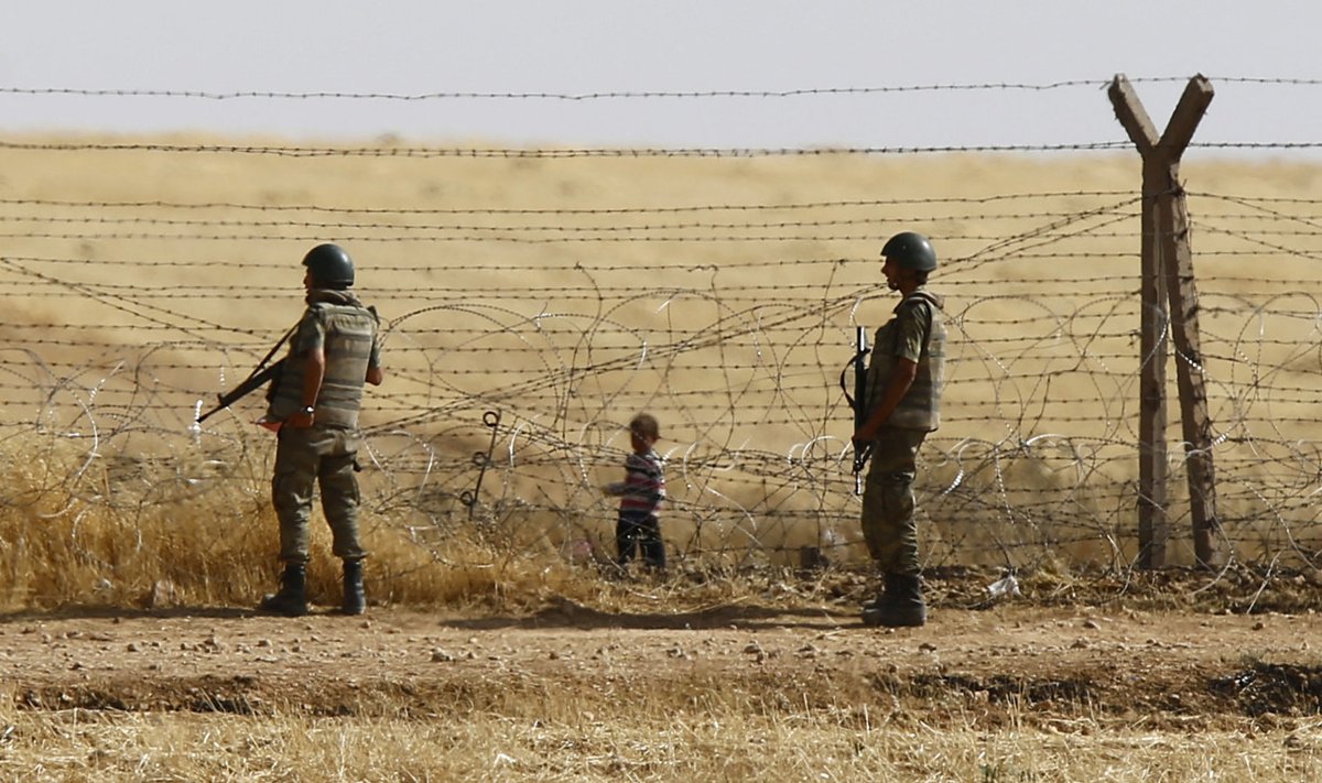 Sõdurid Türgi-Süüria piiril