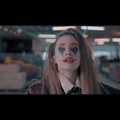 VAATA JA KUULA | Irja Lutsar lööb kaasa Põhja-Tallinna uues hullumeelses muusikavideos "Keelatud"