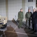 Putin külastas Rostovis lõuna sõjaväeringkonna staapi, kus Šoigu näitas talle „masinakest“