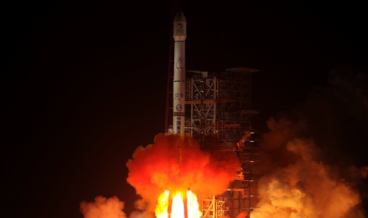 TOPSHOTS-CHINA-SCIENCE-SPACE-MOON-LAUNCH