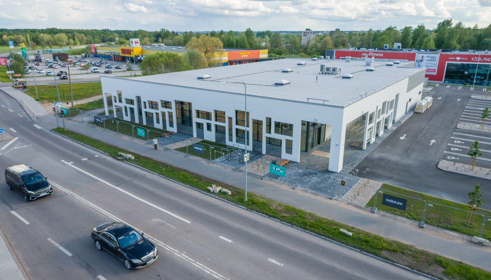 Лидл Эстония. Lidl Таллин. Lidl Tallinn сотрудники. Эстония предприятия.