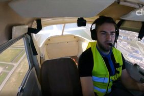 VIDEO | „Kõik AirBalticud ja sõjaväelennukid ootavad minu järgi!“ Telesaatejuht Robert Rool sai selgeks piloodioskused