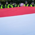 Poola opositsioon jätkab parlamendi blokeerimist kolmandat päeva järjest, tänavatel tuhanded inimesed