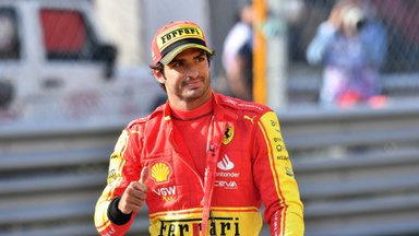Sainz rõõmustas Ferrari fänne üllatusvõiduga