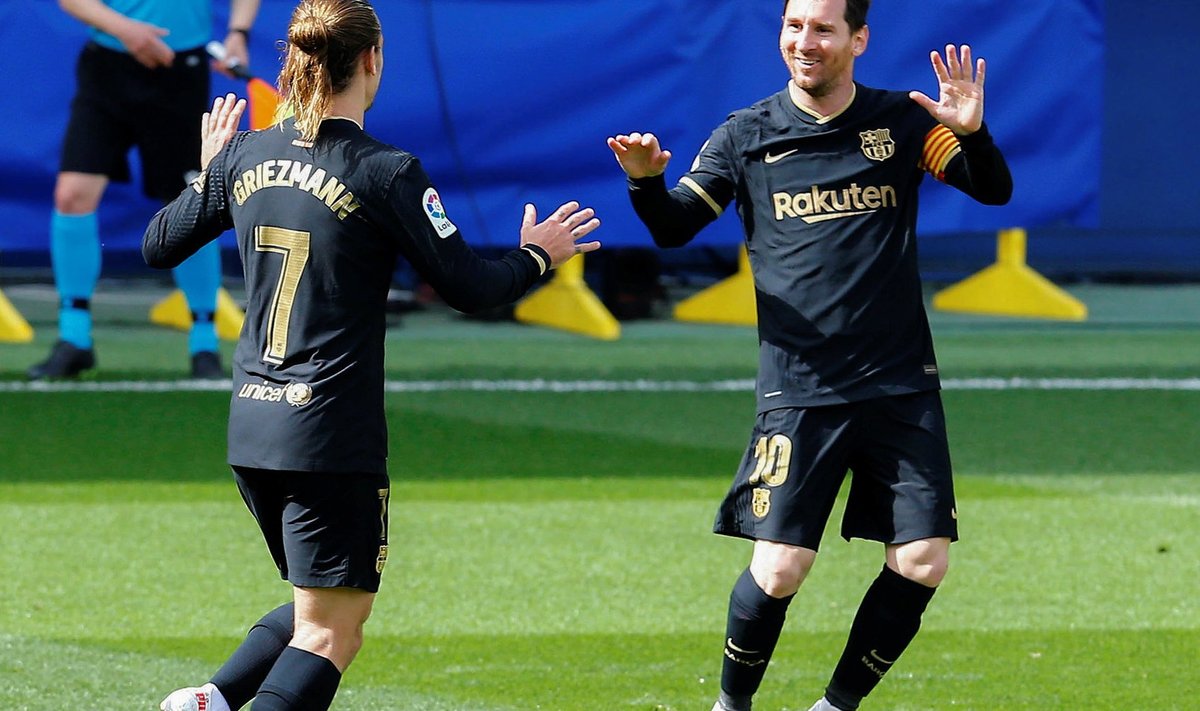 Antoine Griezmann (vasakul) ja Lionel Messi väravat tähistamas.