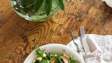 ФОТО | Овощной салат с тунцом и авокадо