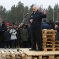Лукашенко приехал на границу и призвал страны ЕС принять мигрантов: "мы не можем устроить войну, чтобы пробить коридор в Германию"