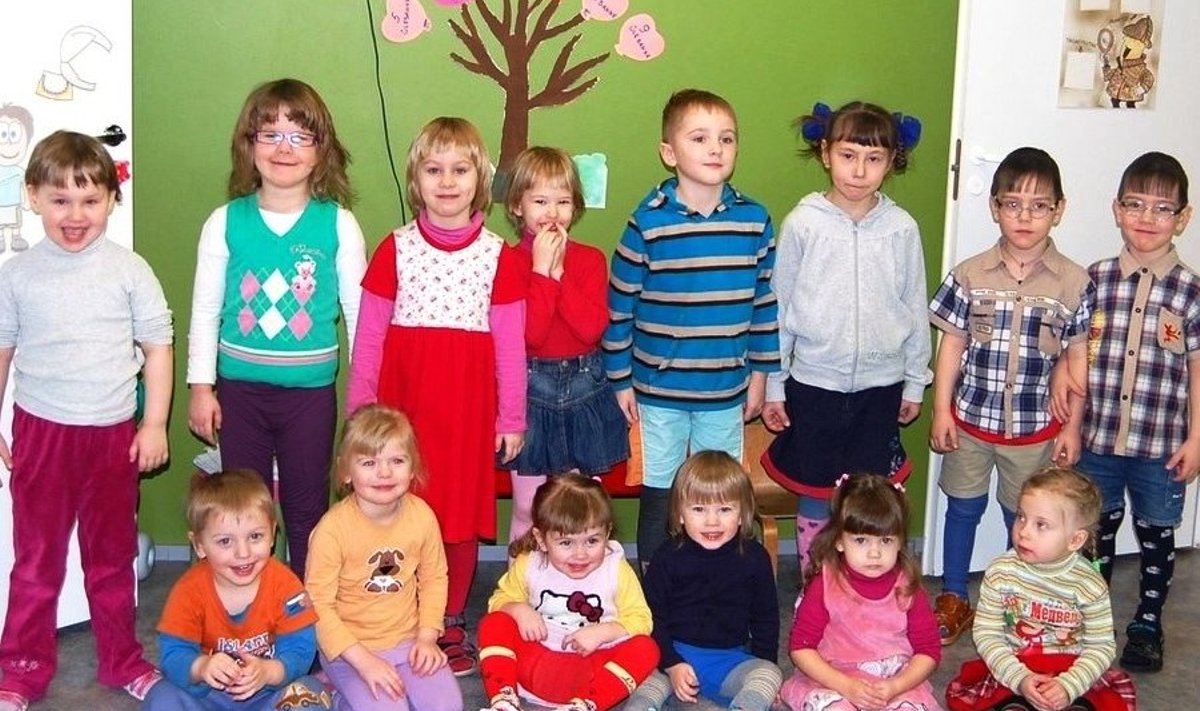 Sinimäe lasteaias said kõik sõbrad pildile. Foto: Margit Maksimov